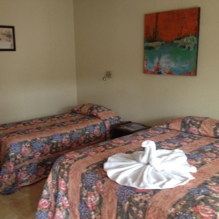 Hotel Wagelia 투리알바 외부 사진